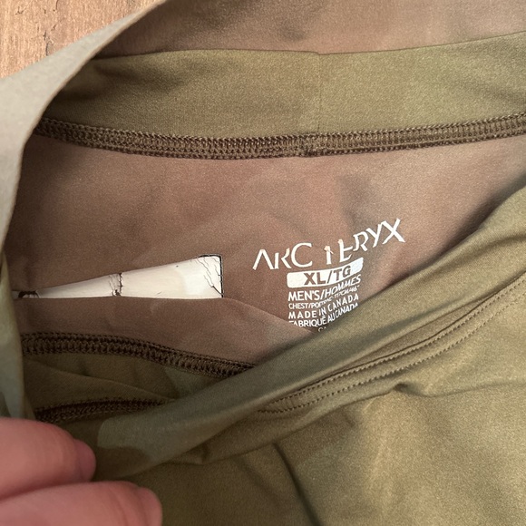 Arc'teryx LEAF Assault Forest Green Outerwear - Picture 3 of 9